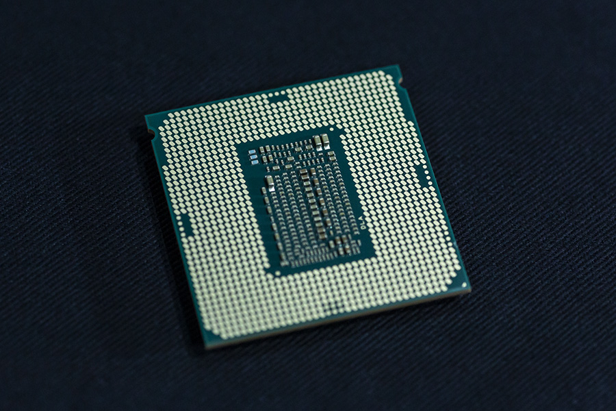 CPUの裏面